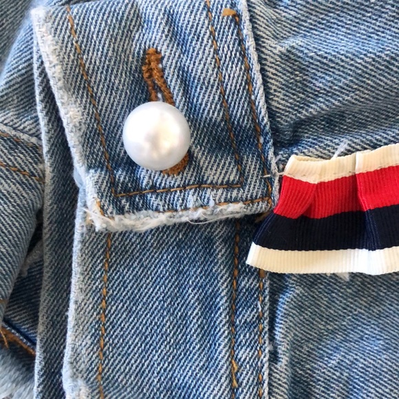 Signatures Distressed Jeans Jacket w/Pearl Buttons - Picture 6 of 8